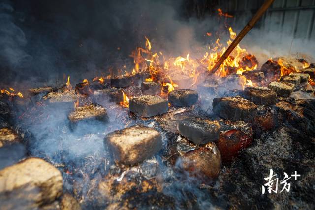 冬日“壇悶”斯紅羊肉酒開(kāi)熬，香！